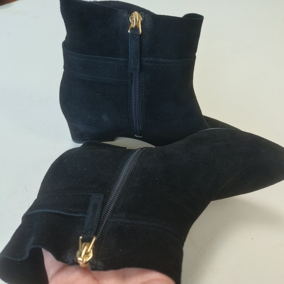 Nine West Jabali Wedge Ankle Boots Size 7 1/2M Black Suede Leather Ankle Bootie - Picture 3 of 10